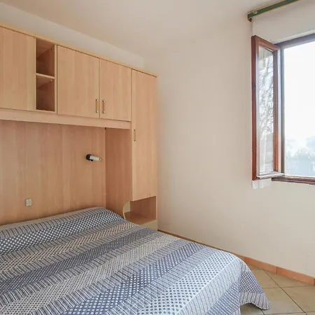 Eden 1 Apartment